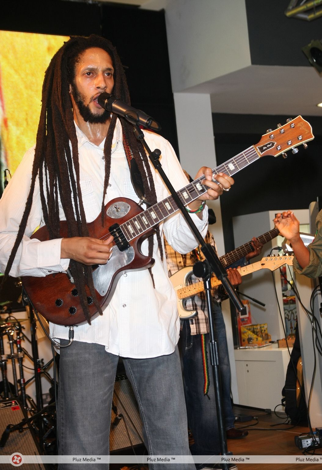 Julian Marley Performing live to promote the new range of headphones | Picture 112597